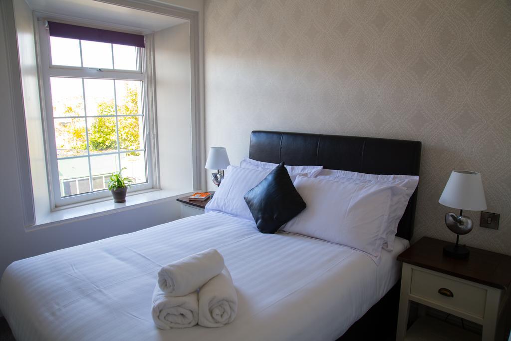 Armorica Hotel โอแรนมอร์ ภายนอก รูปภาพ