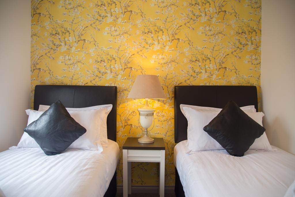 Armorica Hotel โอแรนมอร์ ภายนอก รูปภาพ